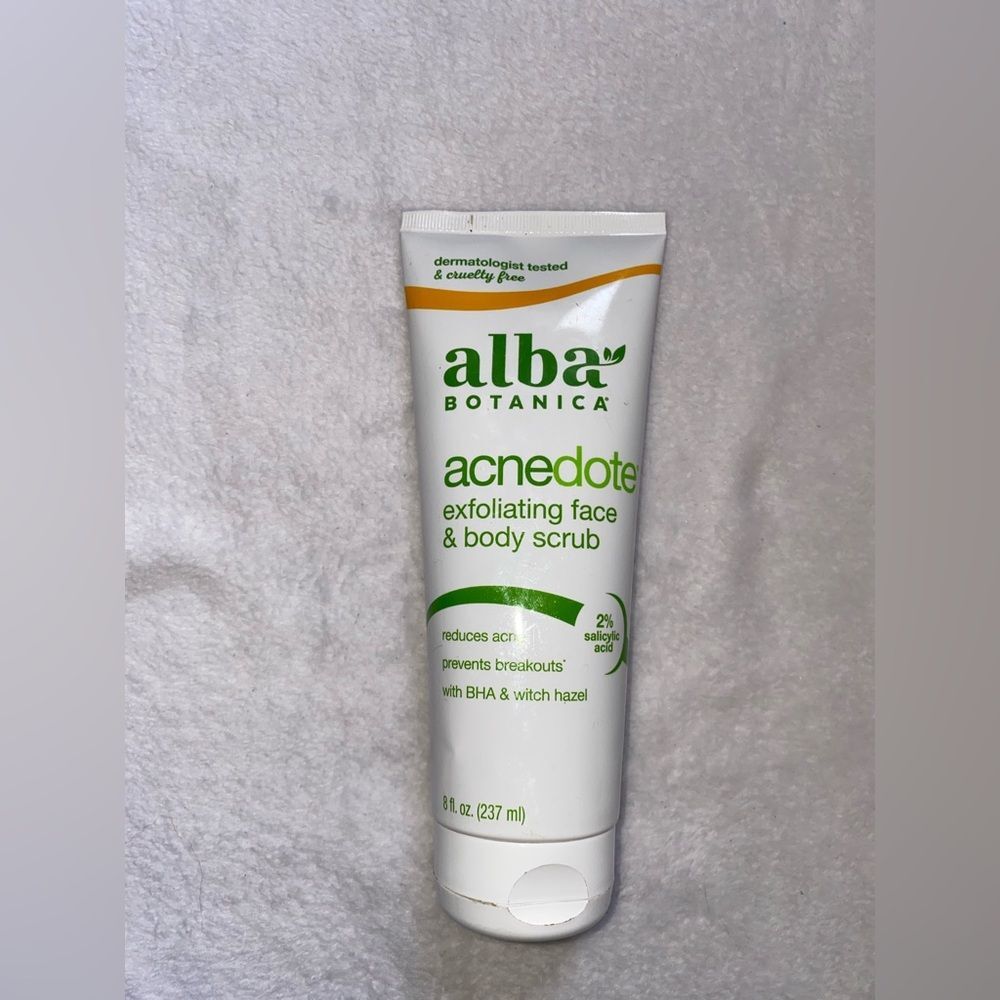 Alba Botanica Acnedote Face & Body Scrub - Green and White
